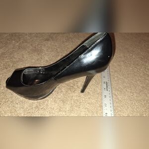 ANGELES /black 5"  open toed heels/ size 9